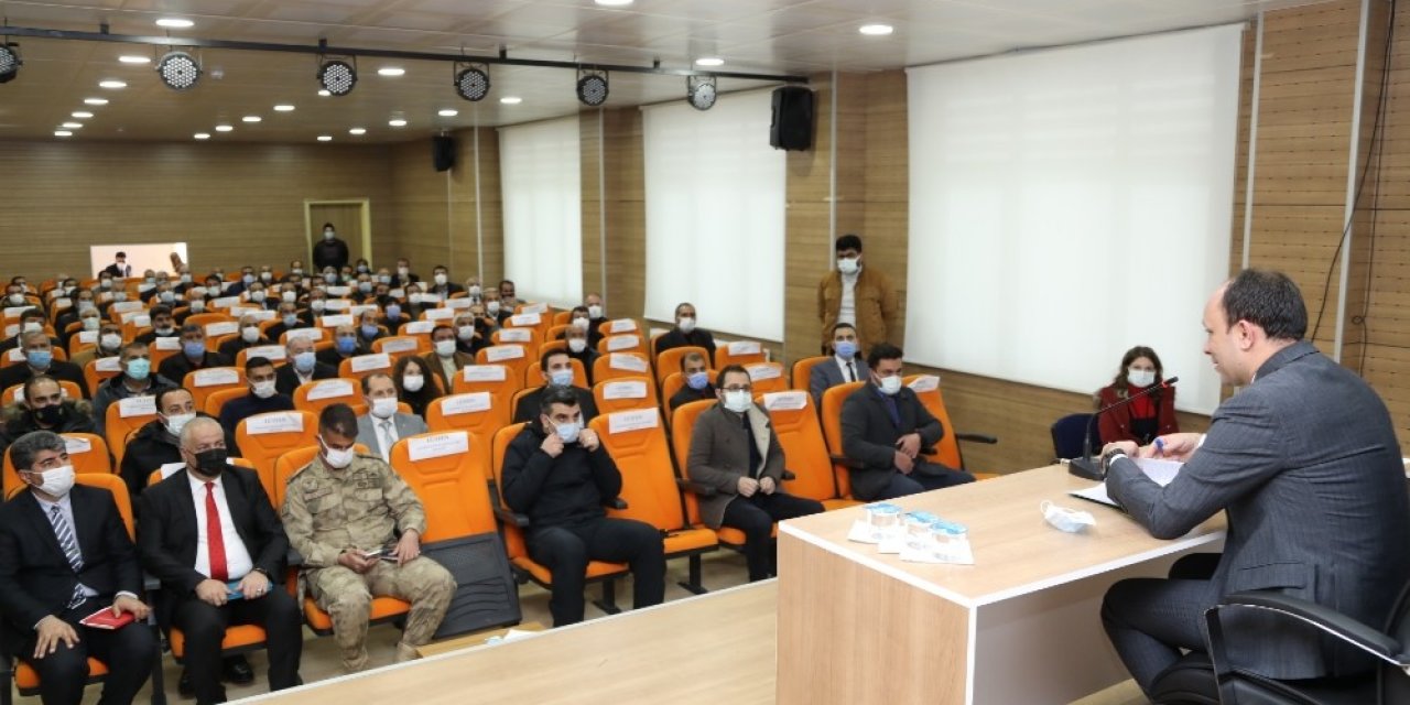 Başkale’de Muhtarlar Toplantısı