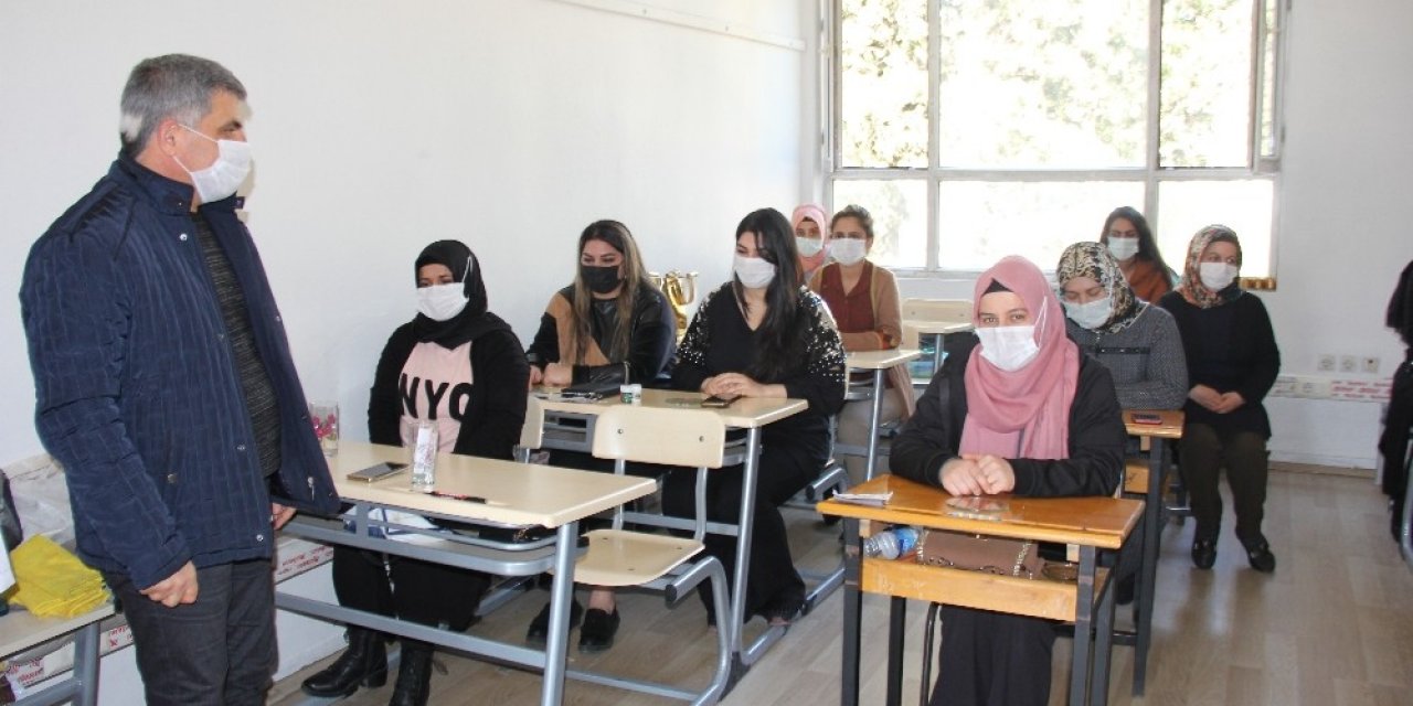 Halk Eğitim Kursları Devam Ediyor