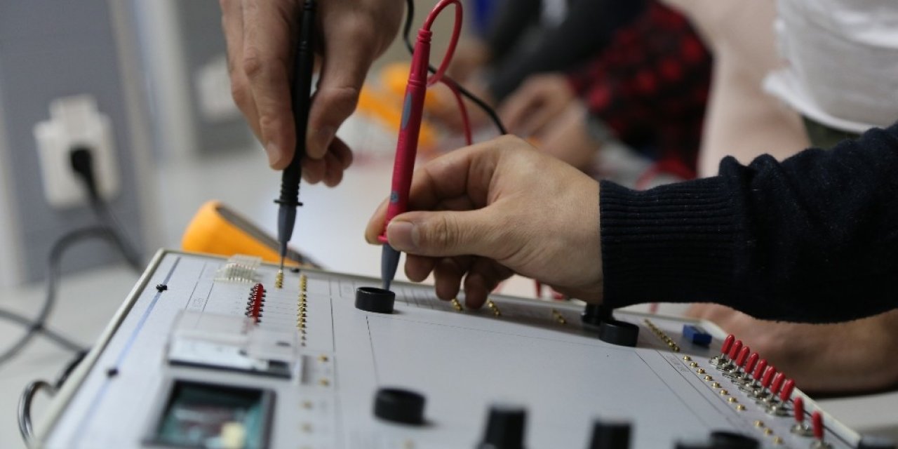 Milli Teknoloji Hamlesi İçin Eğitmenlik Yapacaklar