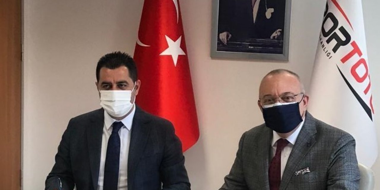 Fikri Bayrıl Ve Tarık Almış Spor Tesisleri İçin İmzalar Atıldı