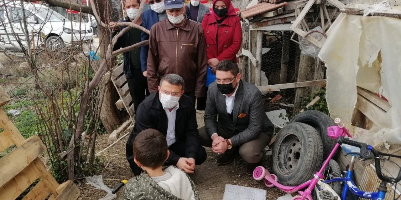 Kaymakam Cimşit Ve Başkan İ̇şlek’ten Evi Yanan Aliye Yardım Sözü