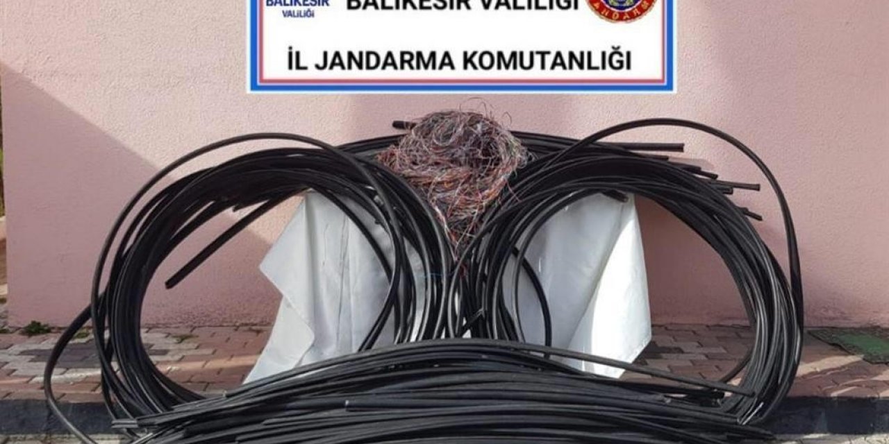 Sındırgı Ve Erdek’de Kablo Ve Su Borusu Hırsızlığı Yapan 3 Kişi Yakalandı
