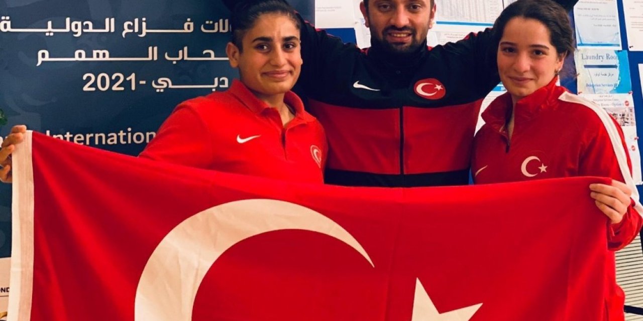 Eda Yıldırım Gülle Atmada Türkiye Rekorunu Kırdı