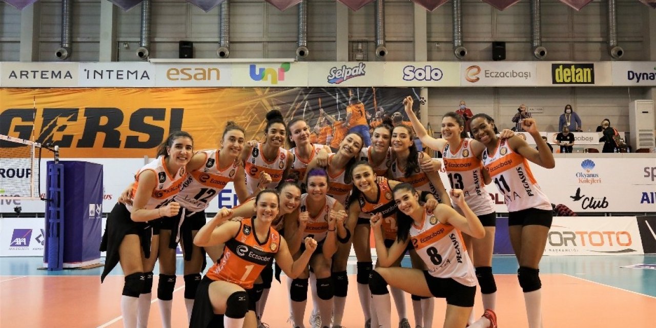 Eczacıbaşı Vitra, Kupada Yarı Finalde