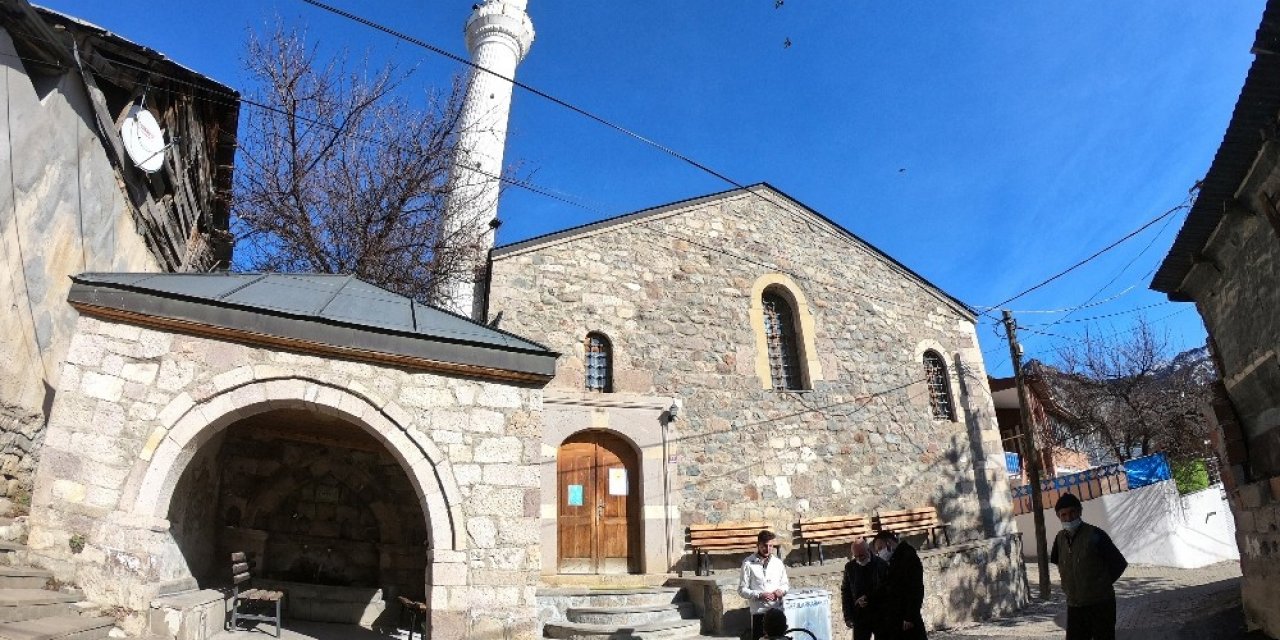 Türkiye’nin 9 Ayasofya Camisinden Biri De Gümüşhane’de