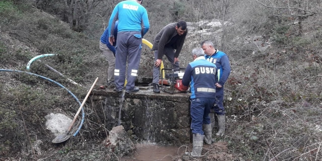 İ̇çme Suyu Borusundan Çıkanı Görenler Şok Oldu