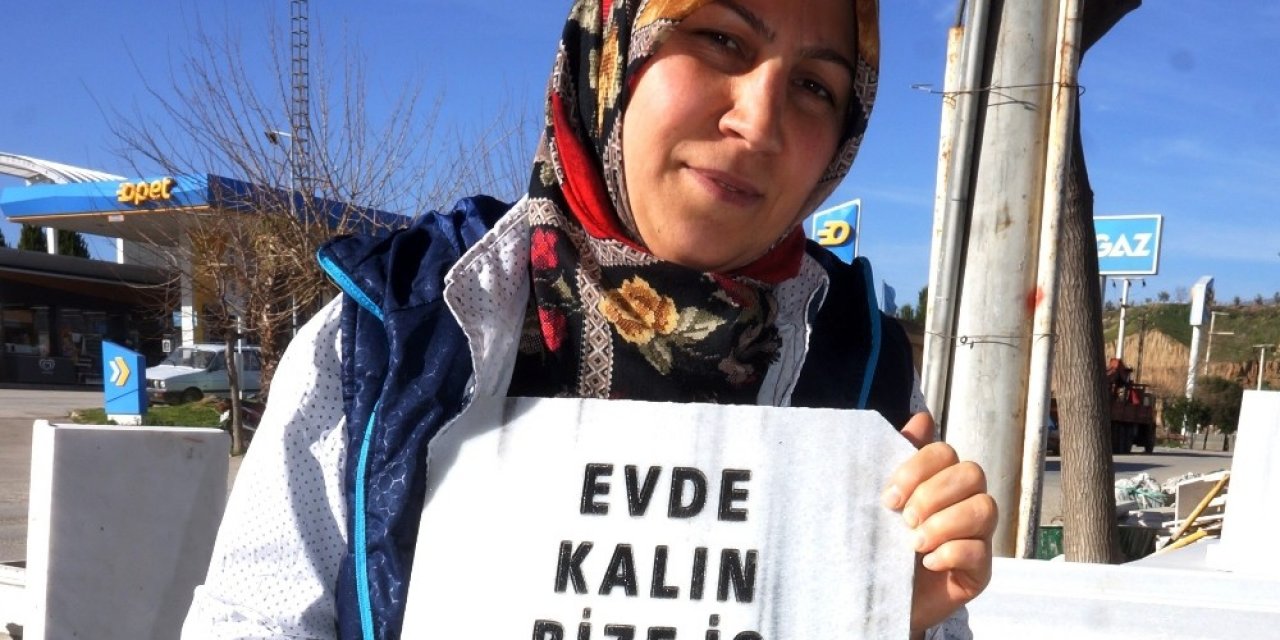 Kadın Mezarcıdan Vatandaşlara Çağrı: "evde Kalın Bize İş Çıkarmayın"