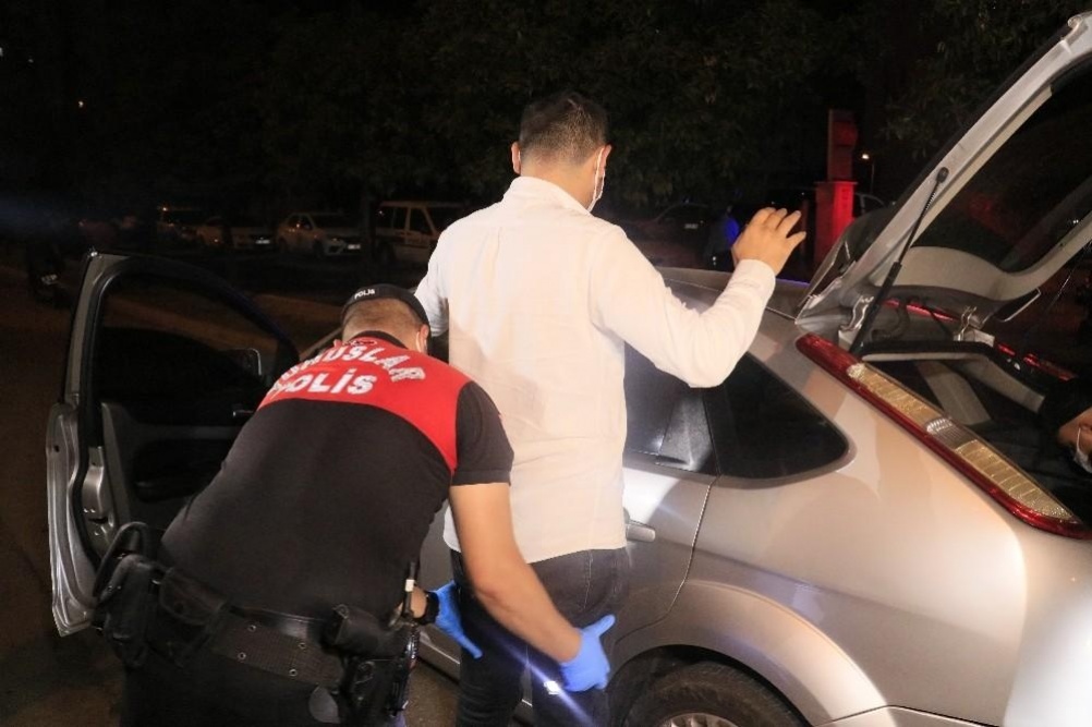 Hava destekli 2 bin 20 polisle huzur ve güven uygulaması düzenlendi