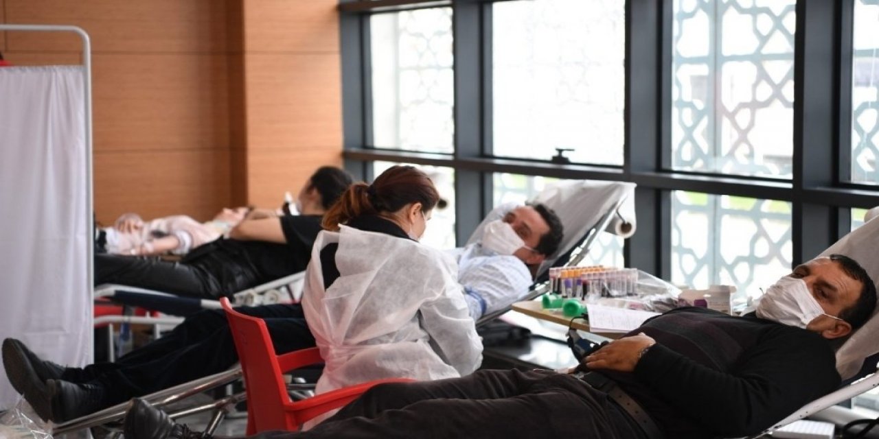 Kartepe’de Kan Bağışı Kampanyası Düzenlendi