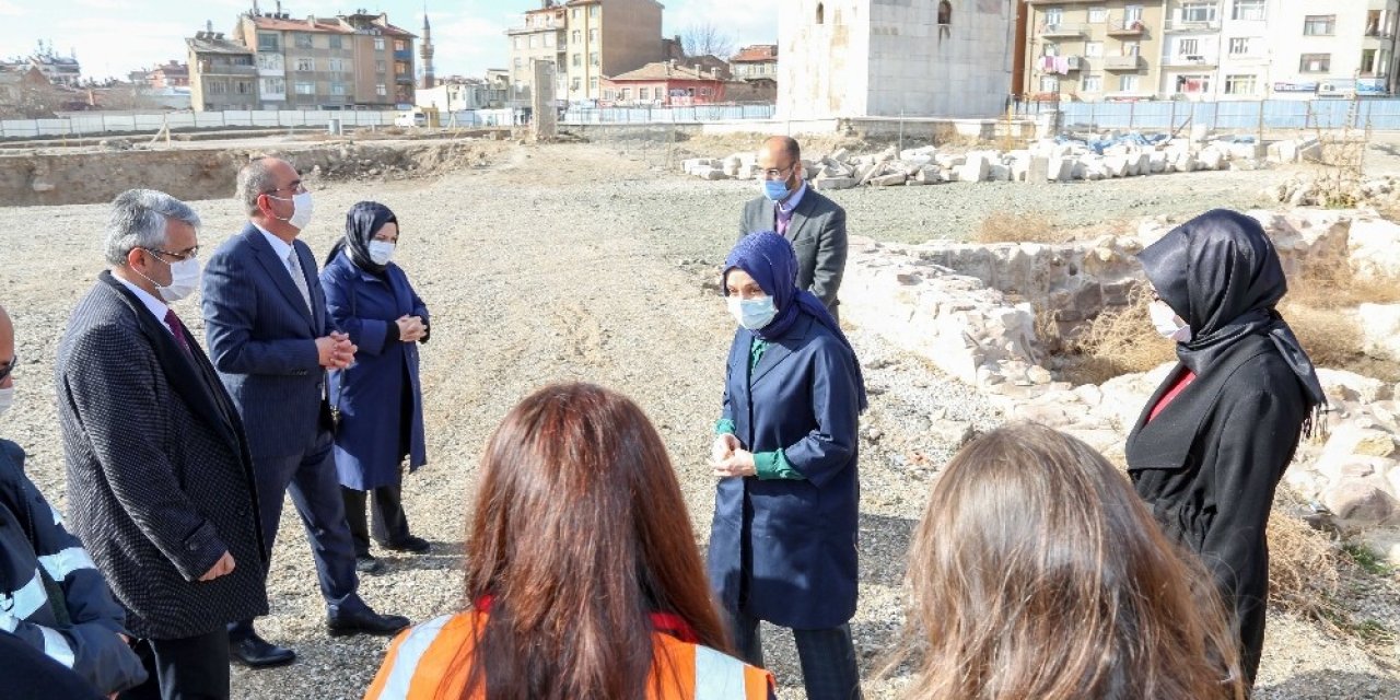Leyla Şahin Usta: “gönlümüz De Desteğimiz De Meram’la”