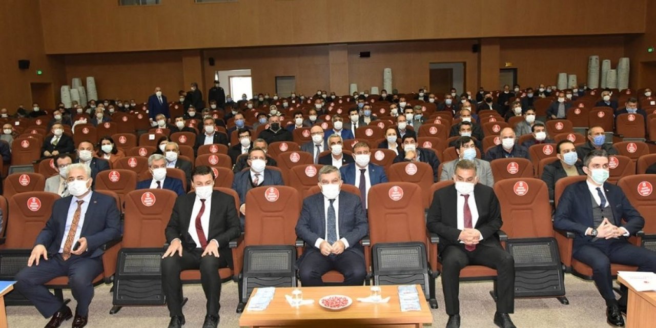 Vali Işık’tan Muhtarlara Teşekkür Belgesi