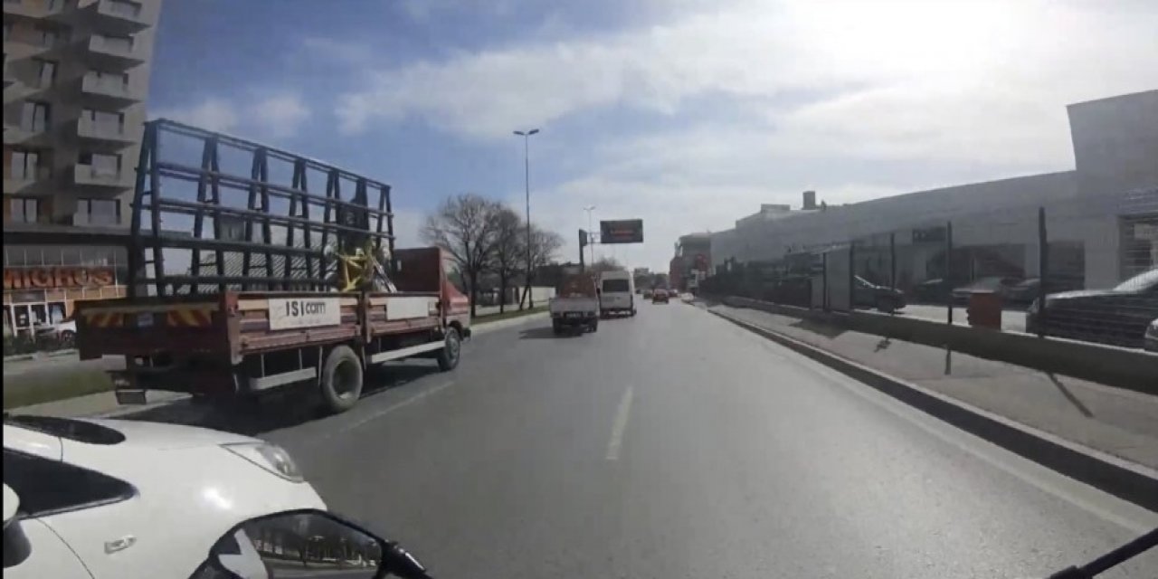 İ̇stanbul’da Genç Kadının Dehşeti Yaşadığı Olay Kamerada