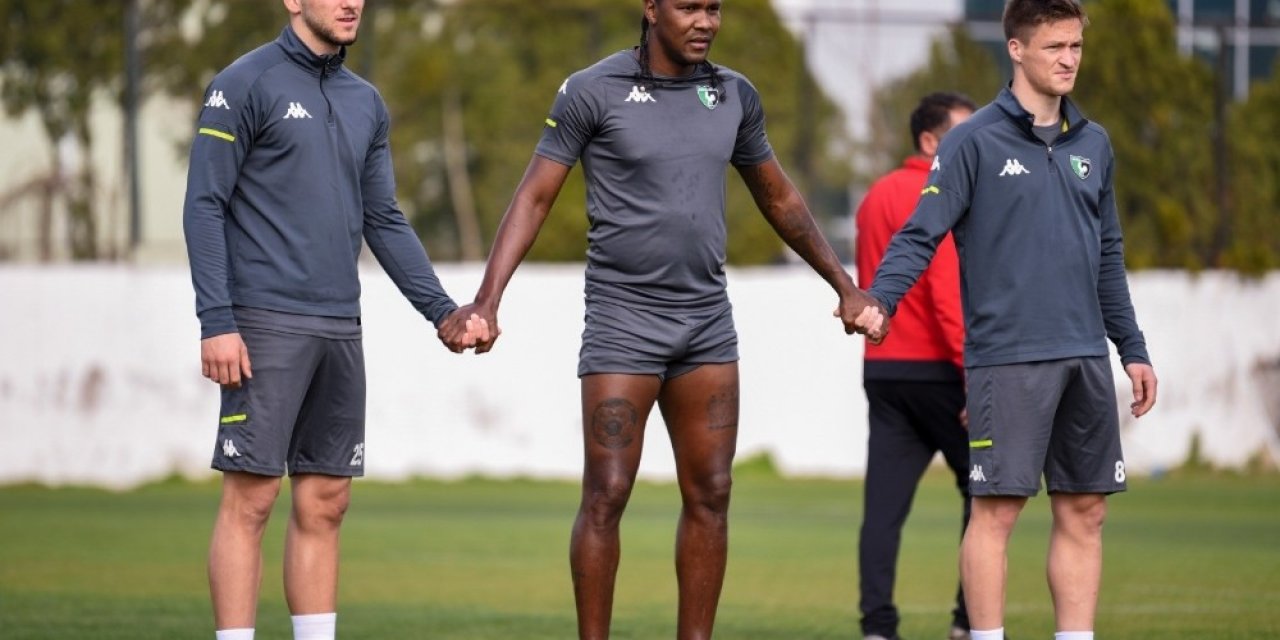 Denizlispor 4 Eksikle Konya’ya Gidiyor