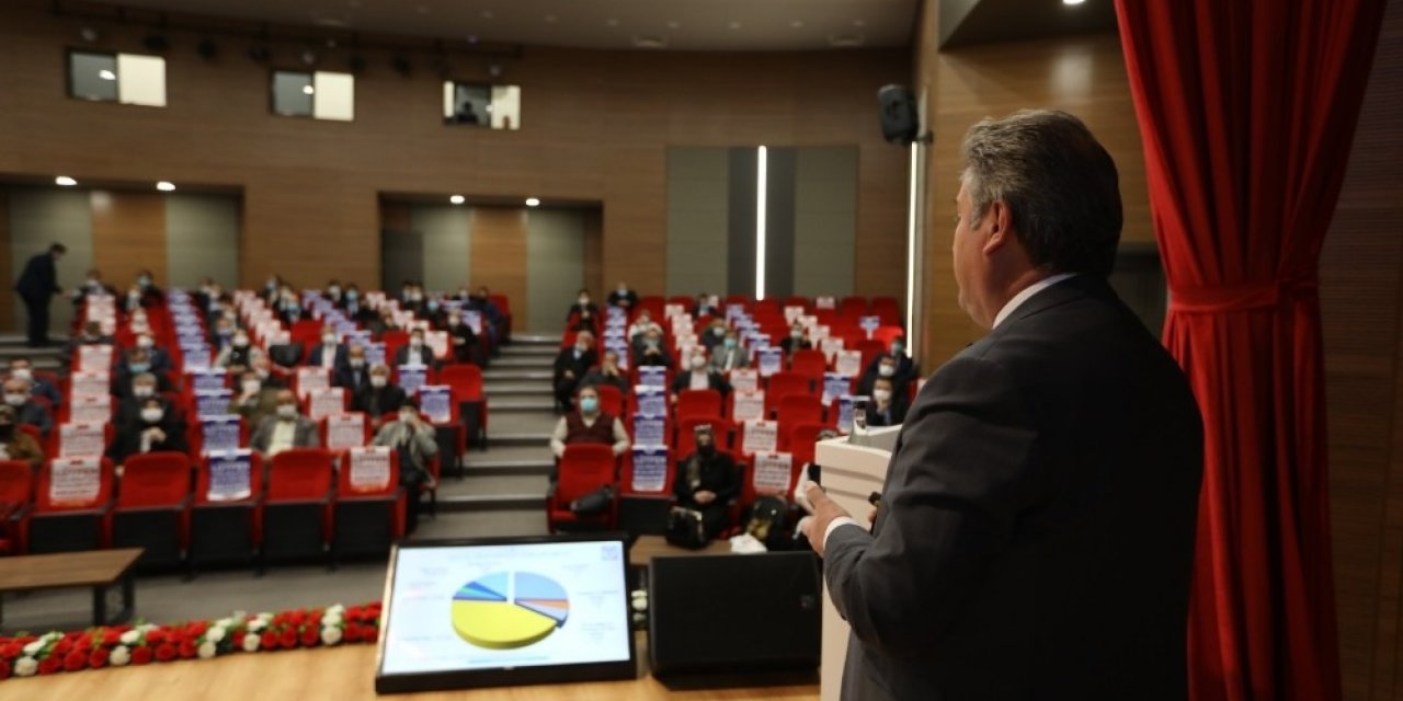 Başkan Palancıoğlu, 2020 Yılı Hizmetlerini Muhtarlar Ve Belediye Personeline Anlattı