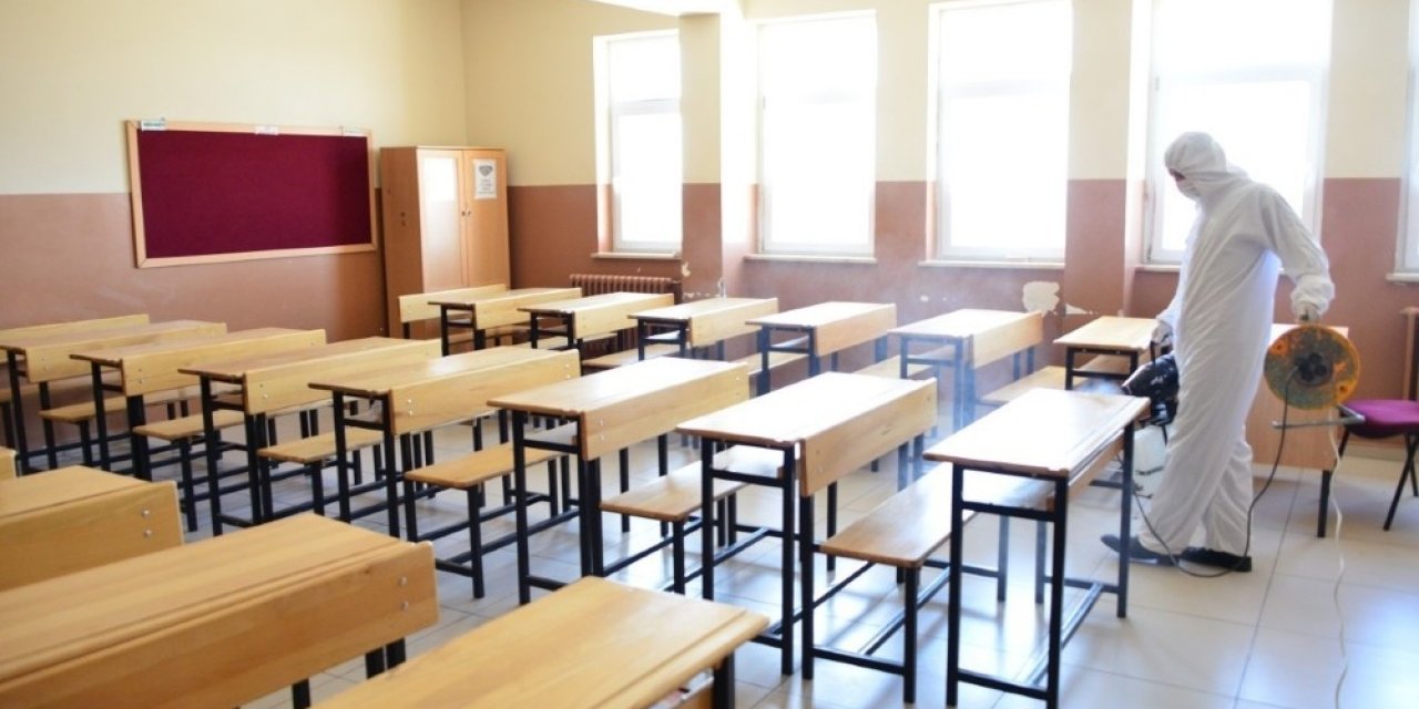 Yeşilyurt’ta Ki Okullar Defezenfekte Edildi