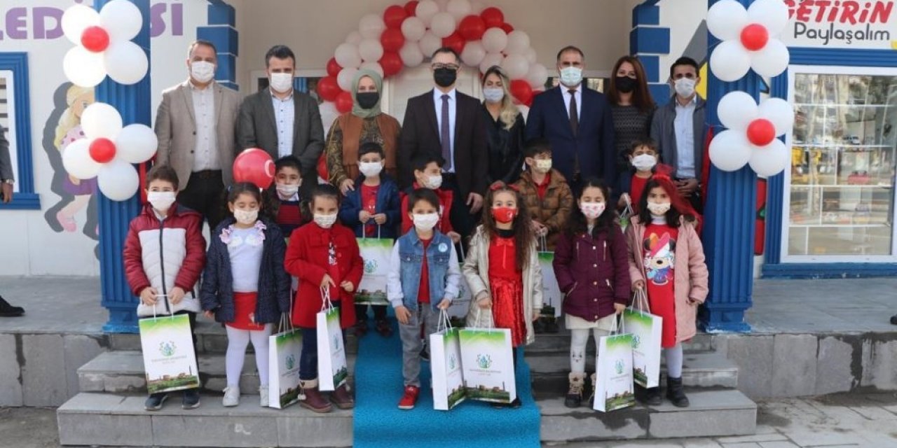 Kayapınar’da Oyuncak Atölyesi Açıldı