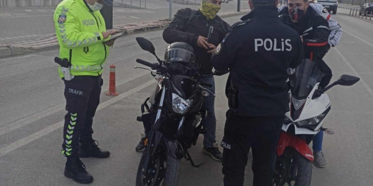 Bozüyük’te Motosiklet Sürücüleri Denetlendi