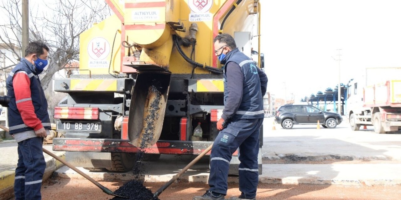 Altıeylül’ün Sahadaki Yüzü Fen İşleri