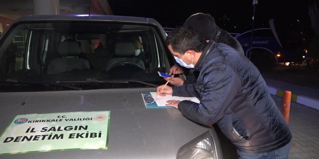 Otobüste Seyahat Eden 2 Kişinin "risklidir" Grubunda Olduğu Tespit Edildi: 29 Yolcu Karantinaya Alındı