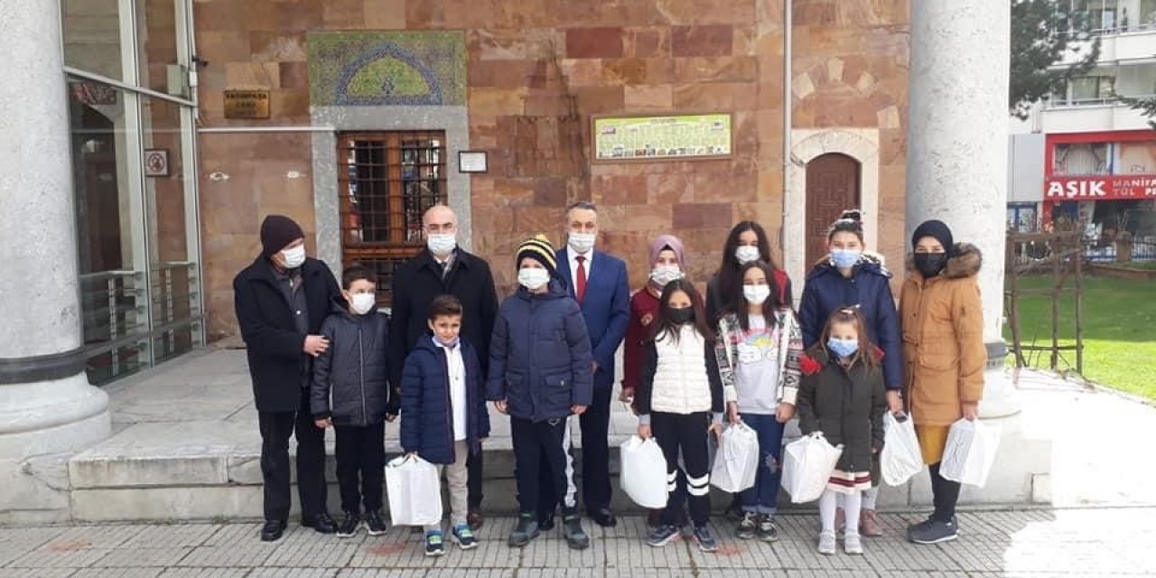 Öğrenciler Ödüllendirildi