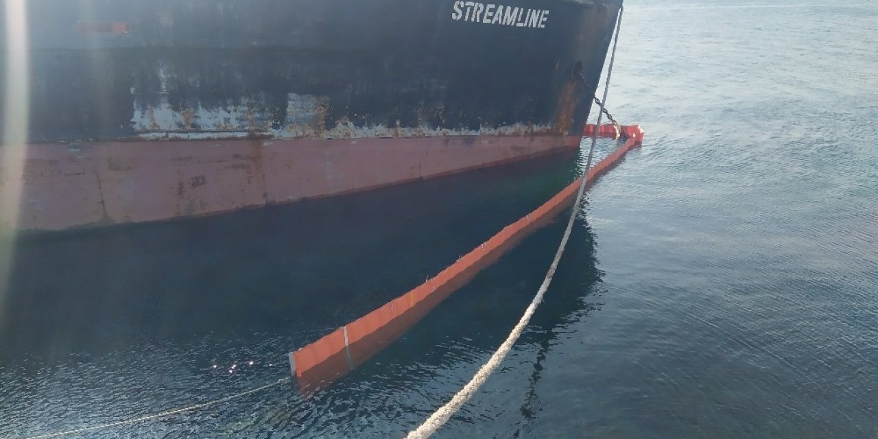 Zeytinburnu’nda Yan Yatan Gemiye Halat Önlemi