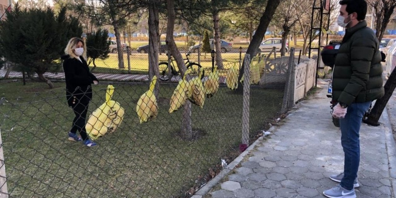 Karantinadaki Vatandaşlara Yardıma Koşan Hayırsever Fırıncı