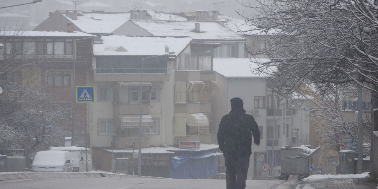 Kocaeli’de Kar Yağışı Etkili Oluyor