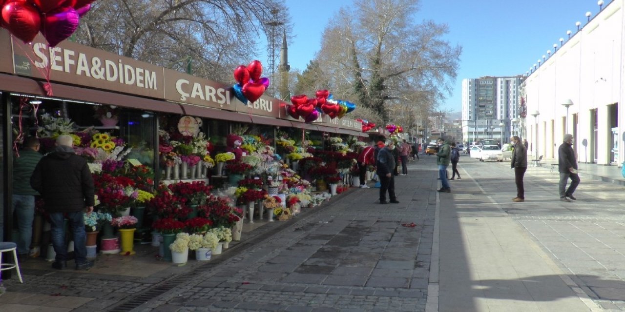 14 Şubat’ta Çiçek Satışları Yüzde 50 Düştü
