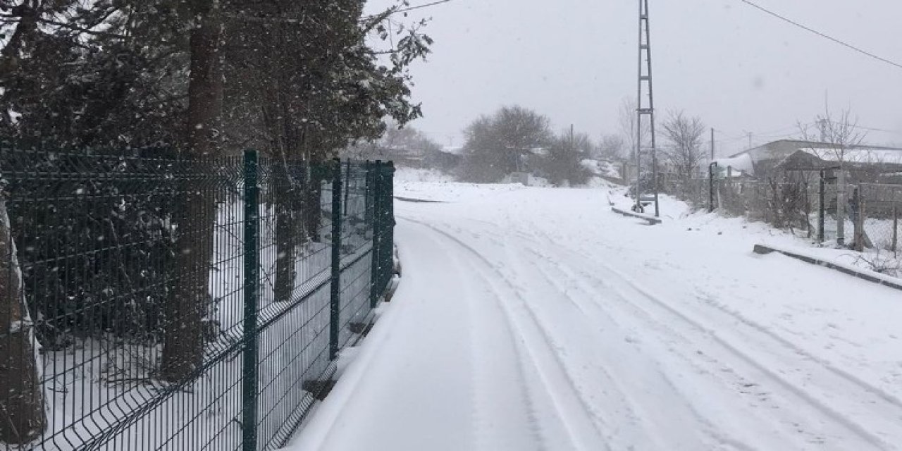 Silivri’de Yolların Kapanmaması İçin Çalışmalar Sürüyor