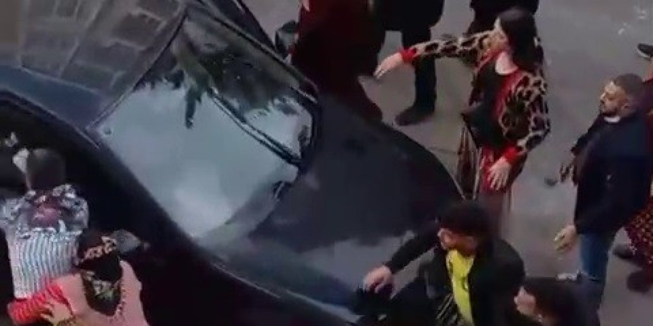 Antalya’da Komşu İki Aile Birbirine Girdi, Ortalık Savaş Alanına Döndü