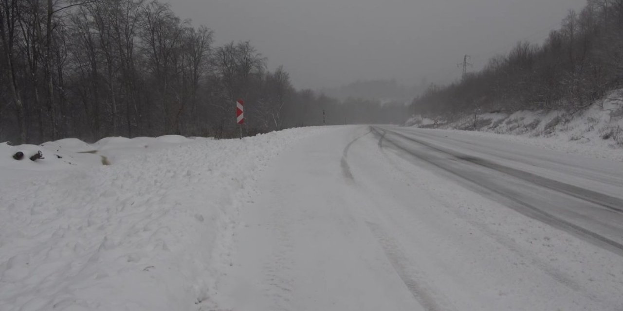 Kırklareli’nde 37 Köy Yolu Ulaşıma Kapandı