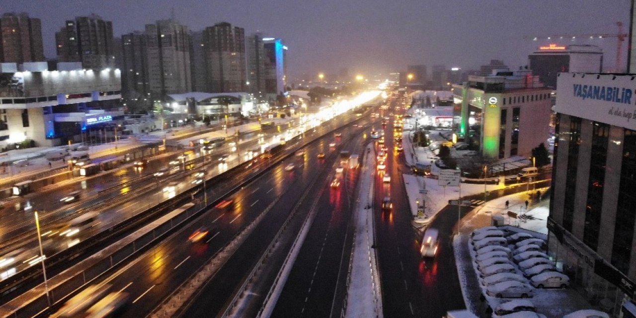 İ̇stanbul’da Trafik Böyle Görüntülendi