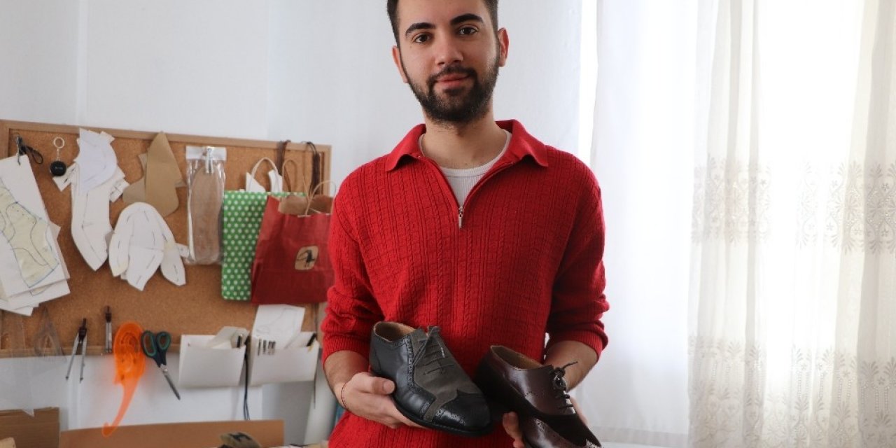 İ̇stediği Ayakkabıyı İnternette Bulamayınca Kendi Ayakkabısını Yapmaya Başladı, Şimdi İse Türkiye’ye Satıyor