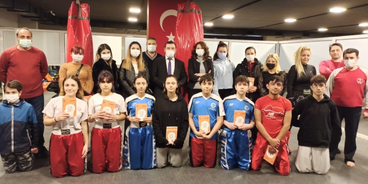 ‘engellilere’ Yönelik Proje Kapsamında Hazırlanan ‘empati’ Adlı Kitabın Tanıtımını Yaptı