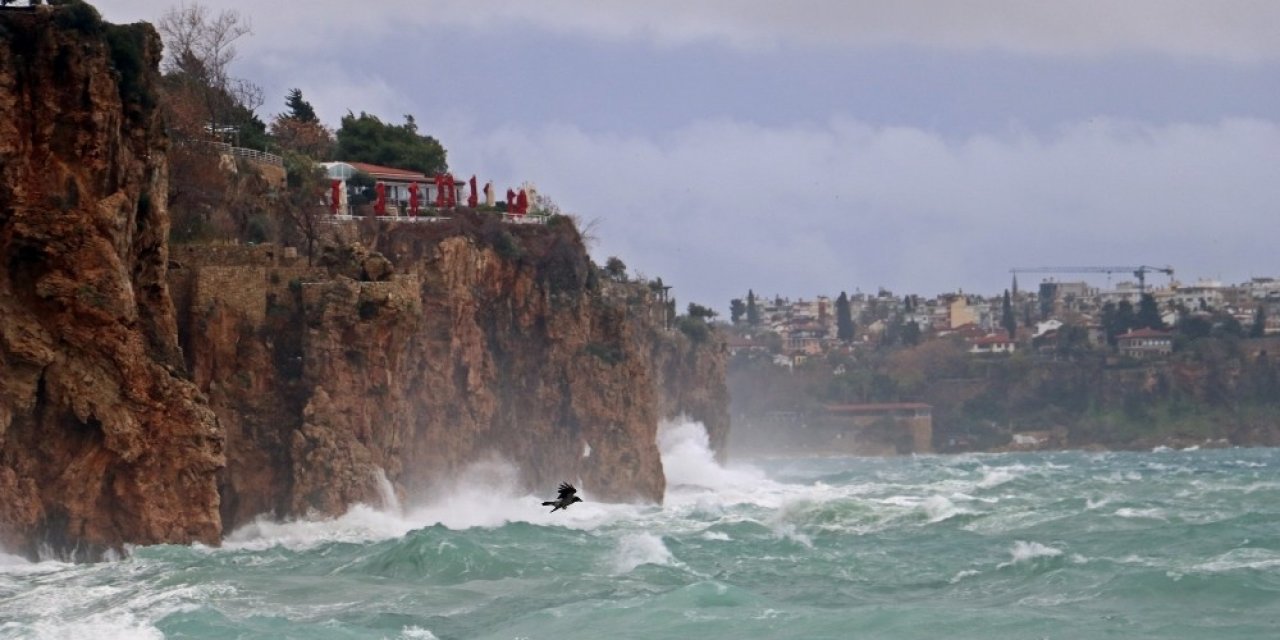 Antalya’nın Doğu İlçeleri İçin Kuvvetli Yağış Uyarısı