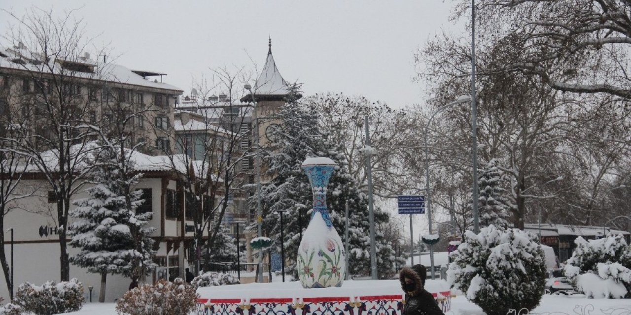 Kütahya’da Kar Kalınlığı 25 Santimetreye Ulaştı