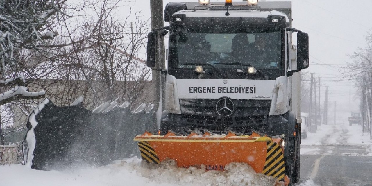 Ergene Belediyesinden Kar Mesaisi