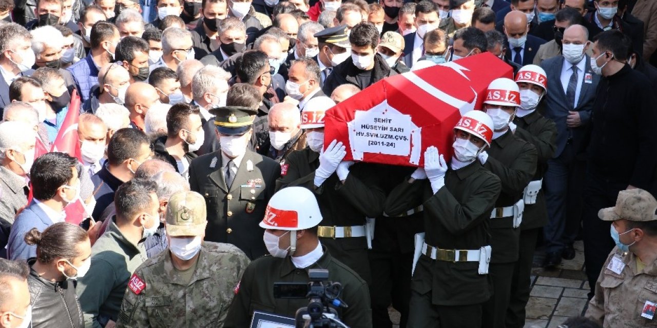 Gara Şehidi Uzman Çavuşun Eşinin Feryadı: "bekle Dedin Bekledim"