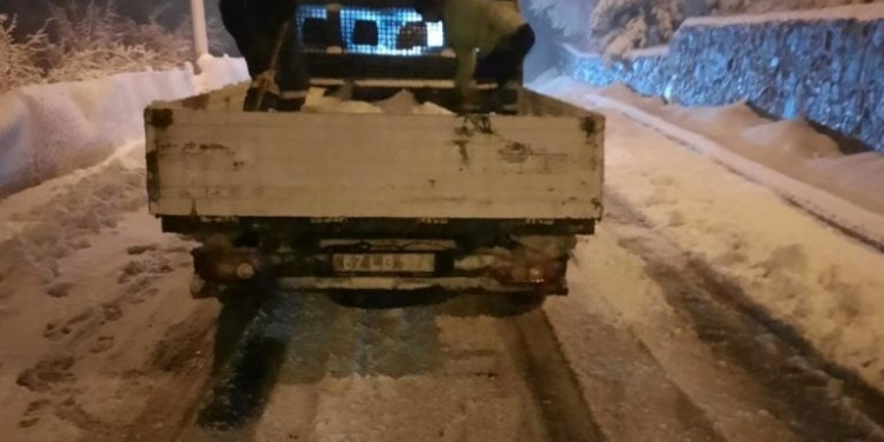 Kandilli’de Tuzlama Çalışmaları Sürüyor