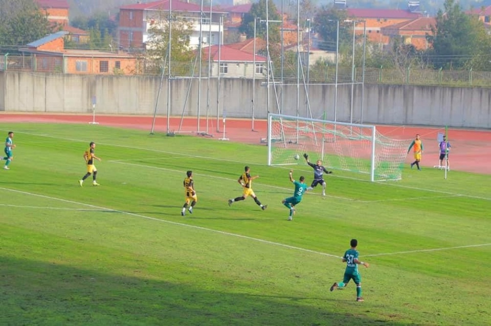 Çarşambaspor, konuk ettiği Arhavispor’u 5-0 mağlup etti.