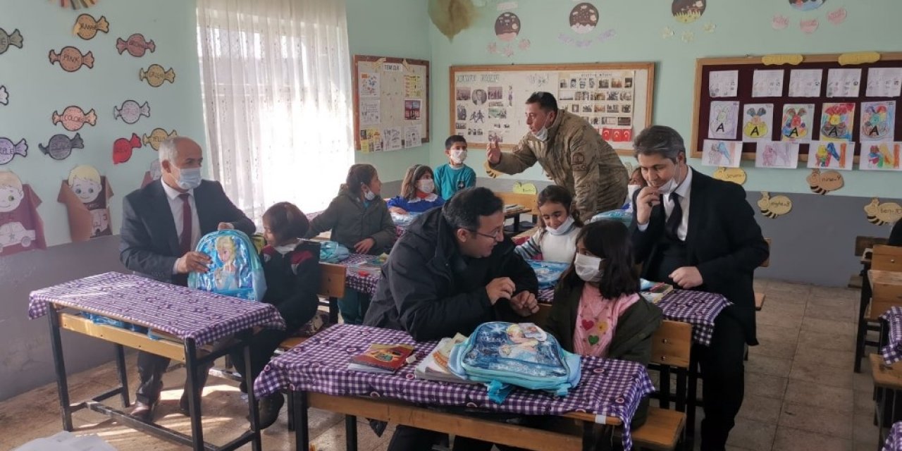Çaldıran’da 7 Bin 224 Öğrenci Ders Başı Yaptı