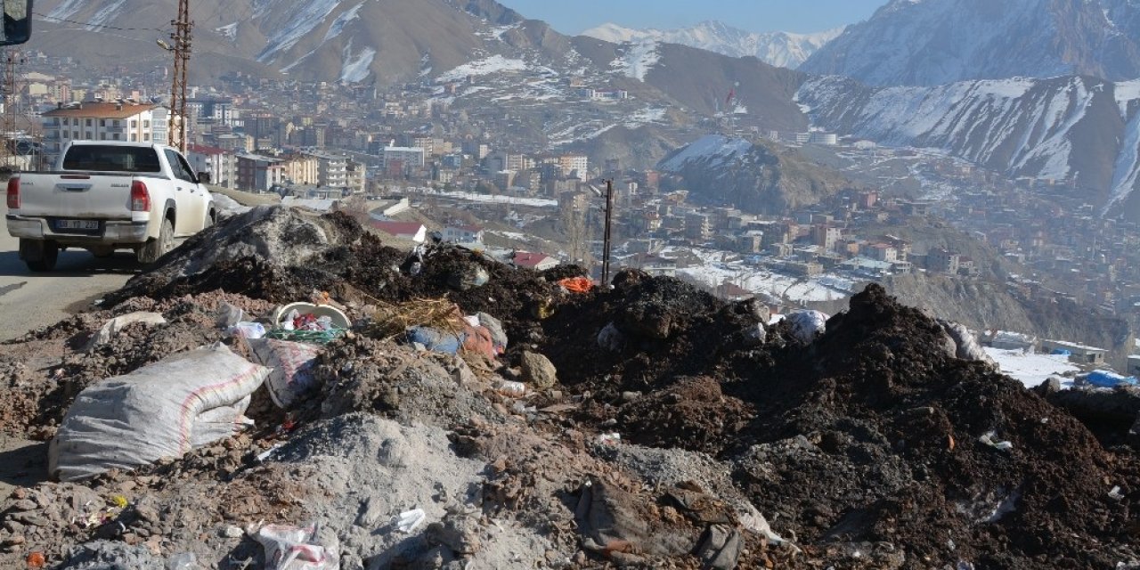 Hakkari Belediyesi Kömür Külleri İçin Uyardı