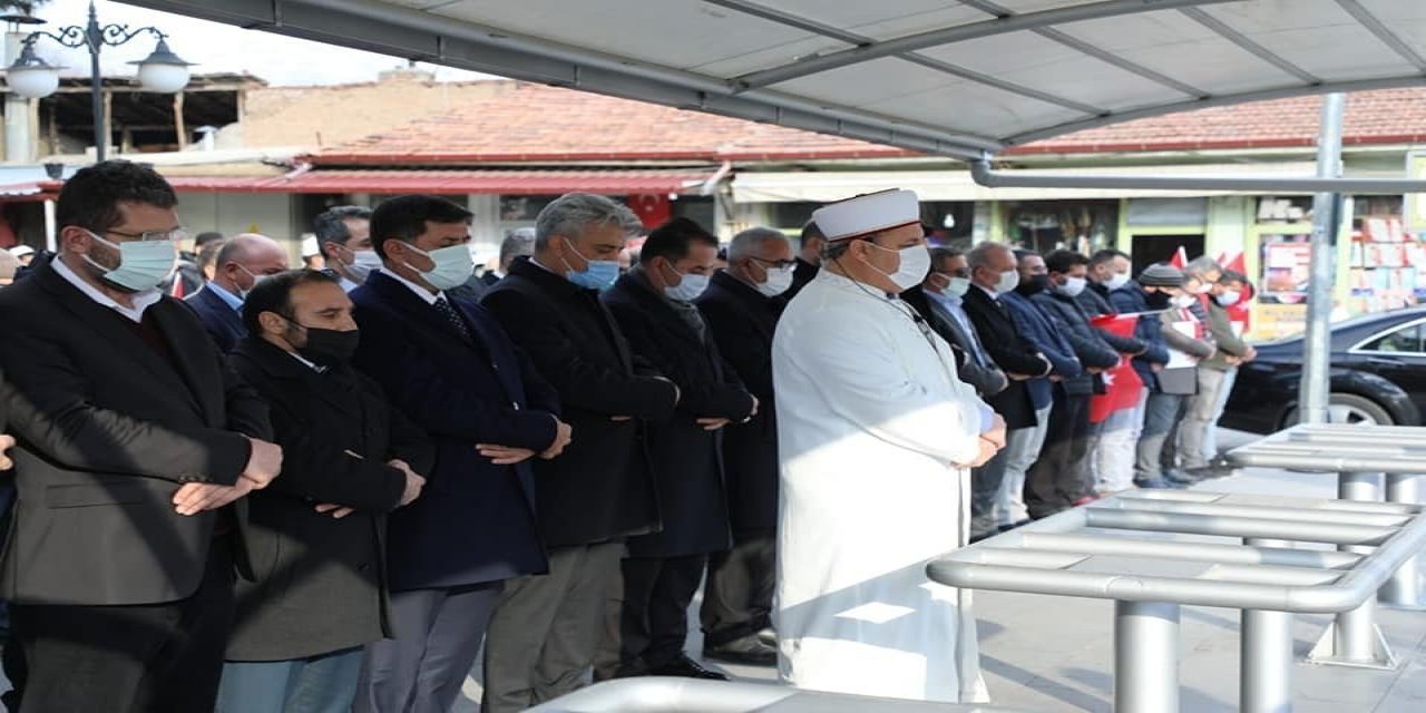 Erzincan’da Şehitler İçin Gıyabi Cenaze Namazı Kılındı
