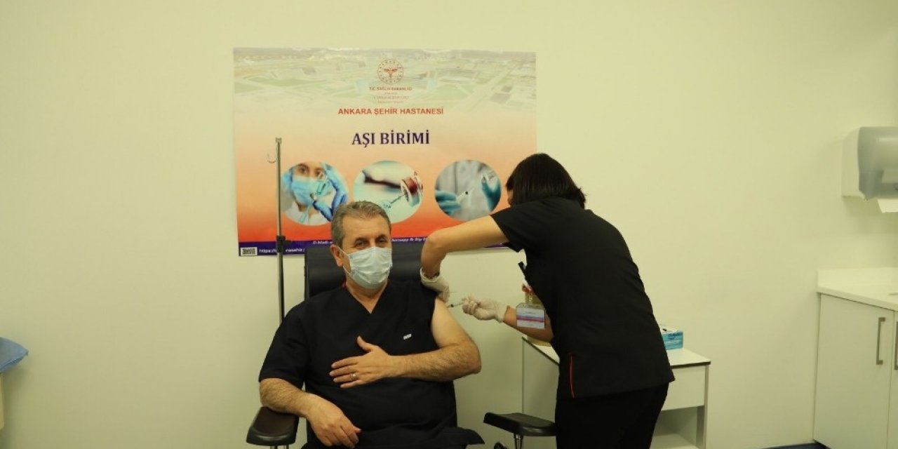 Bbp Genel Başkanı Destici Covid-19 Aşısı Oldu
