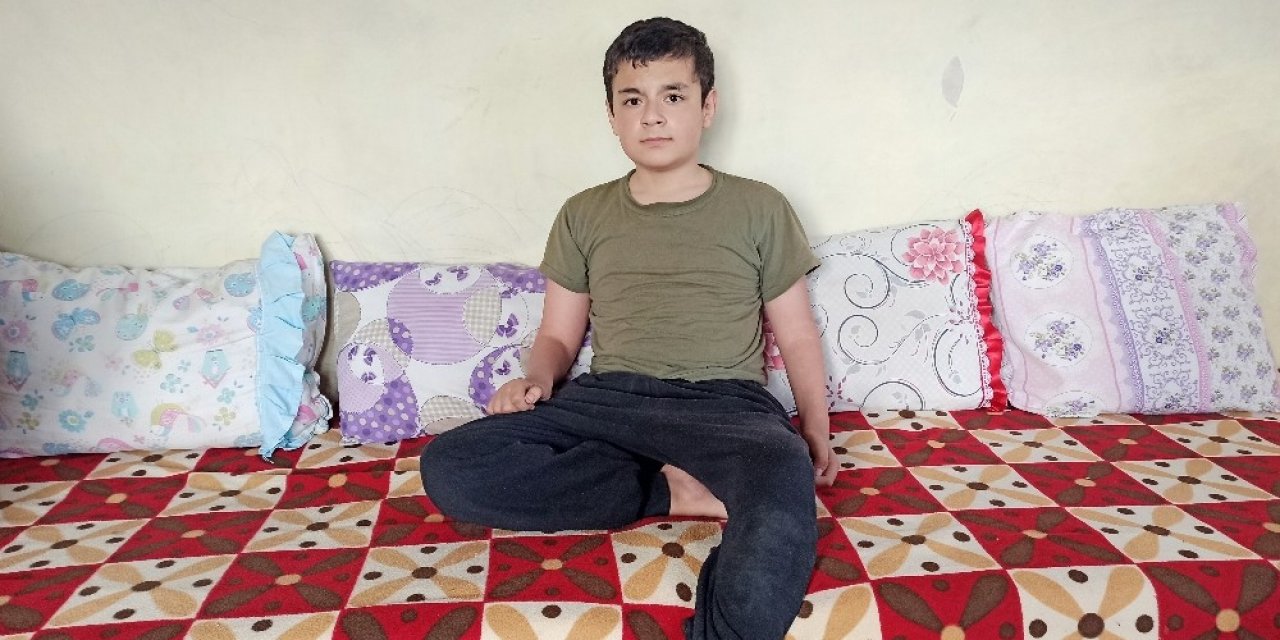 13 Yaşındaki Ahmet Yatalak Kalmak İstemiyor