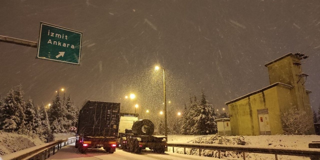 Kocaeli’de Yoğun Kar Yağışı