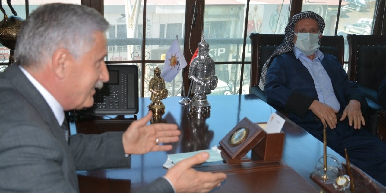 Aşiret Lideri Adıyaman’dan Ak Parti’li Özbek’e Ziyaret