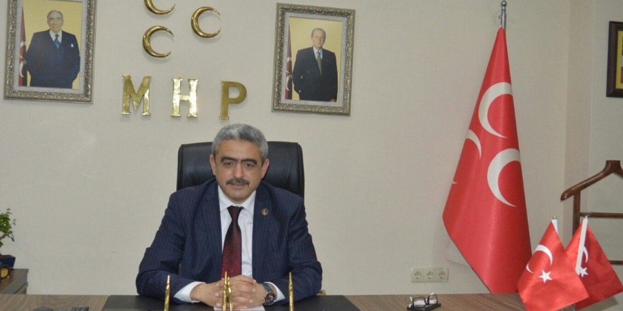 Aydın’da Soyut Heykel Tartışmasına Mhp’li Alıcık’tan Öneri