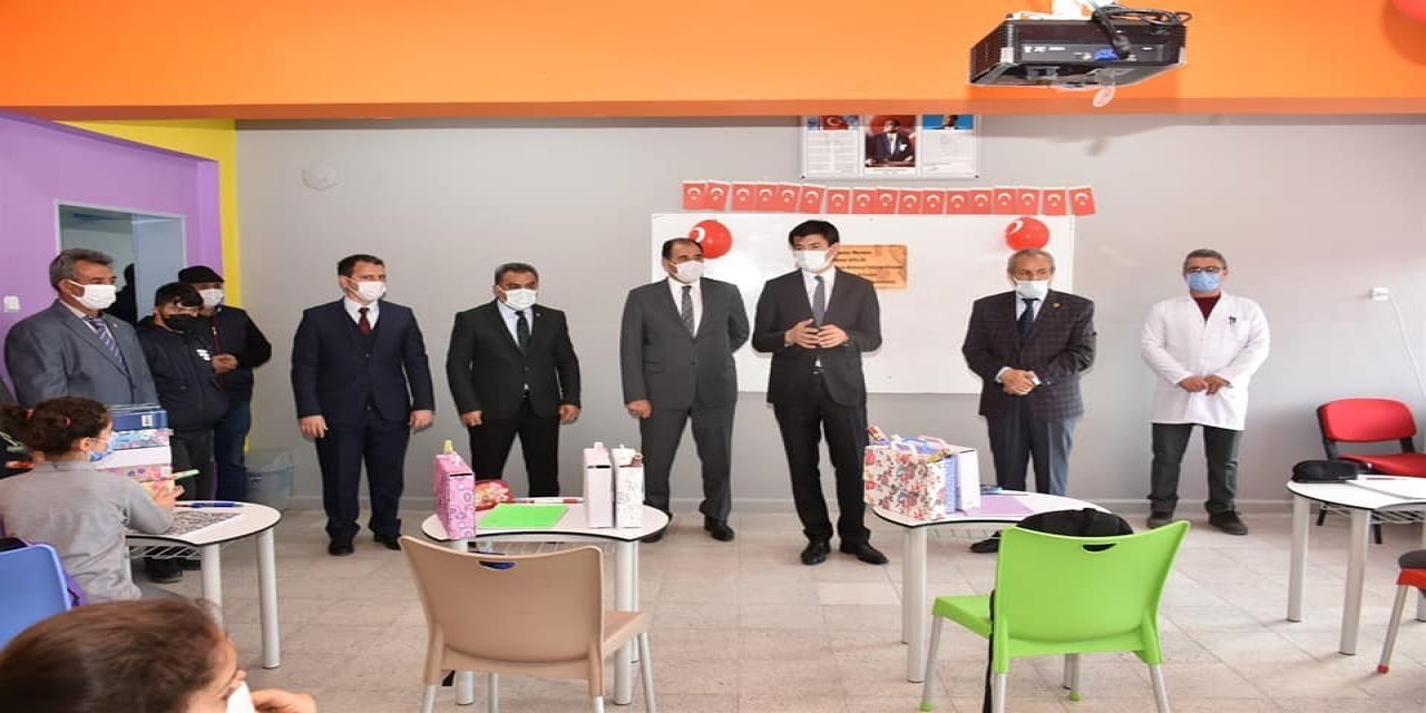 Beşsaray Ortaokulu’nda Fcl Sınıfı Açıldı