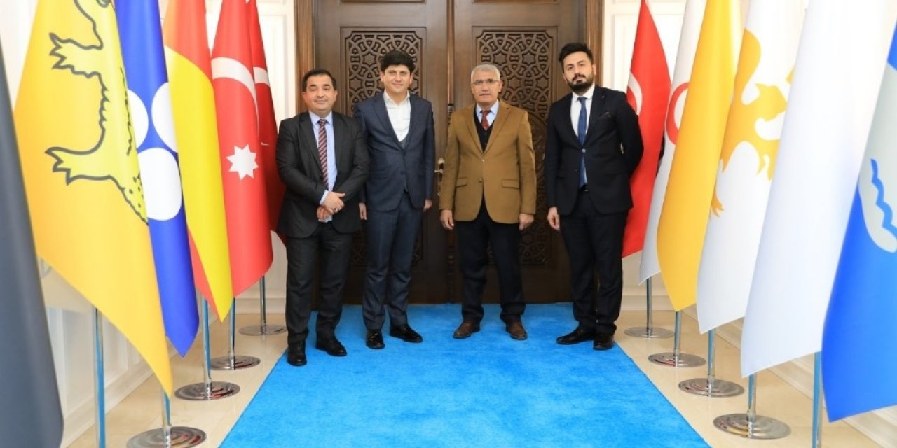Başkan Güder’e Hizmet Övgüsü